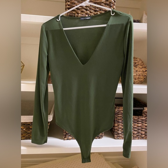 FASHION Nova green bodysuit - Picture 1 of 2